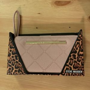 Steve Madden blush leather wristlet